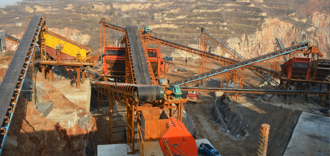 蒙陰石料廠(chǎng)時(shí)產(chǎn)700噸砂石骨料生產(chǎn)線(xiàn)