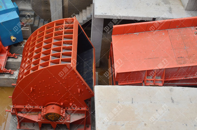 河北白沙時(shí)產(chǎn)3000噸石料生產(chǎn)線頭破