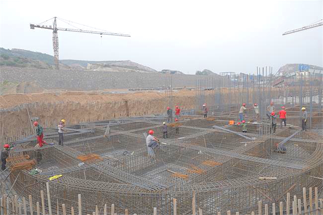 ���Ͳ�ʯ��ʩ���F(xi��n)��