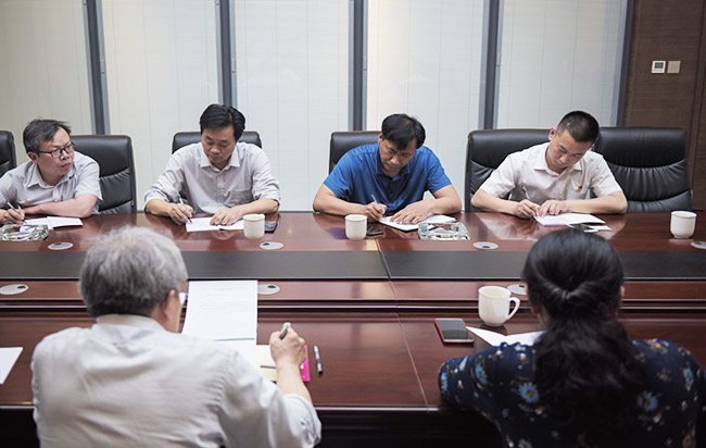 ���l(xi��ng)�й��žּ����l(xi��ng)�I(y��)���g(sh��)�W(xu��)Ժ��(d��o)�W�R���u��������У�����