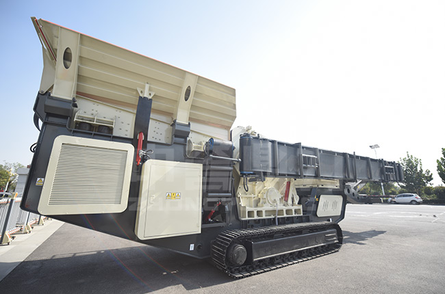 關(guān)于移動(dòng)式破碎機(jī)都是黑科技的優(yōu)點(diǎn)分析 關(guān)于移動(dòng)式破碎機(jī)都是黑科技的優(yōu)點(diǎn)分析